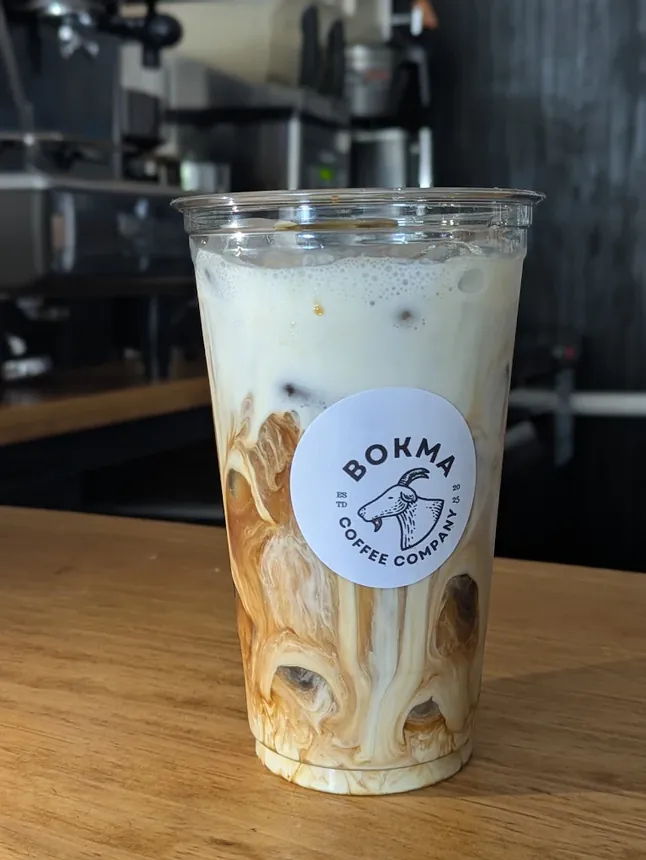 Bokma dirty chai latte